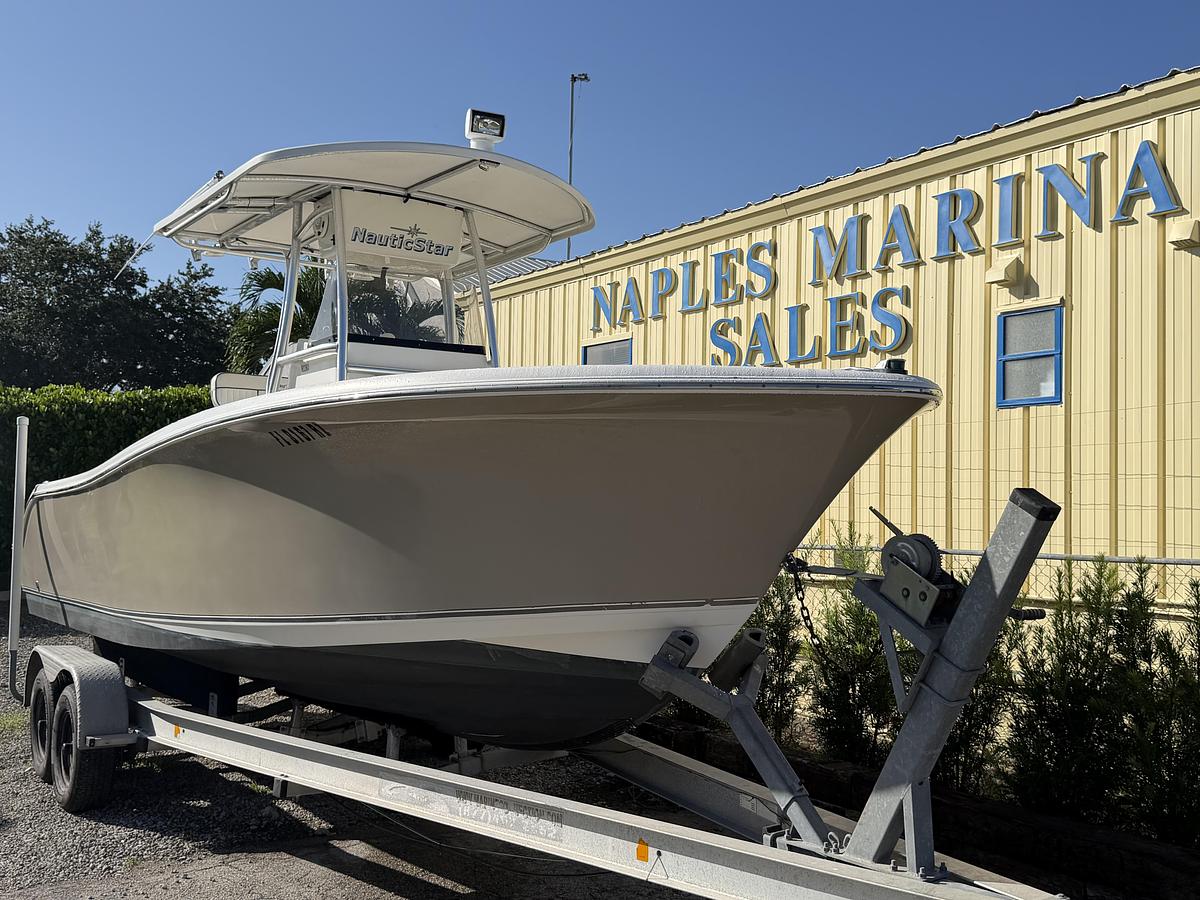 Used 2012 NauticStar 2500XS Offshore