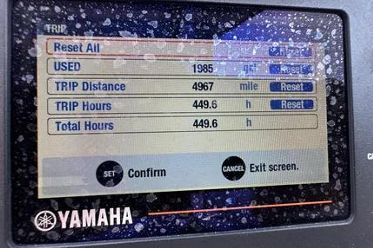 Used 2017 Sailfish 245 DC| 24'