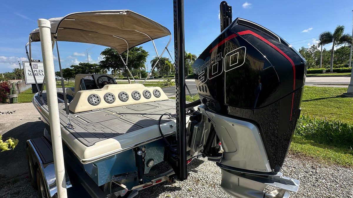 Used 2018 Outlaw 300R