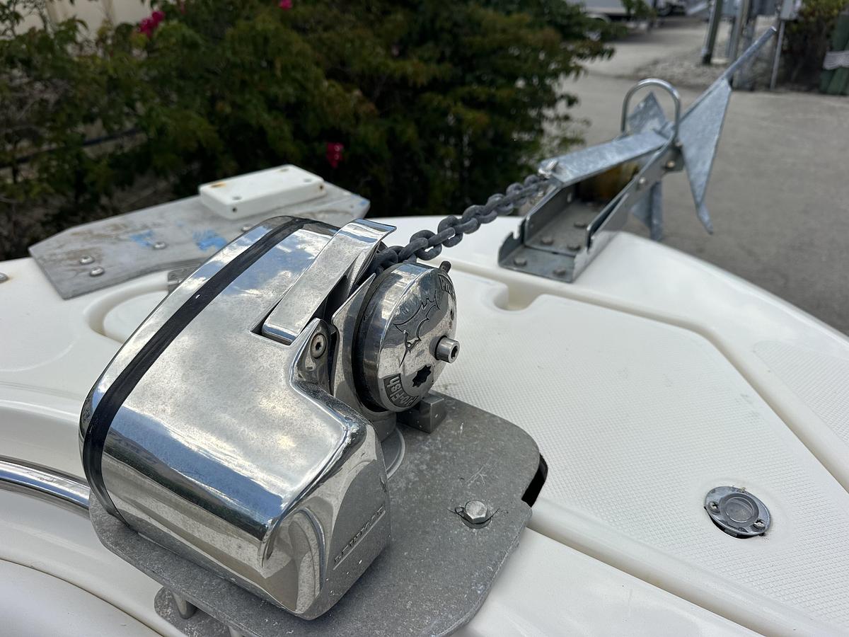 Used 2014 Pioneer 222 Sportfish