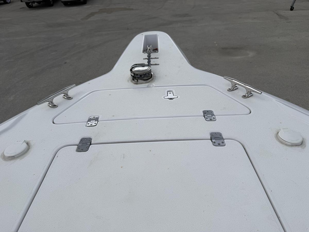 Used 2000 Intrepid 322