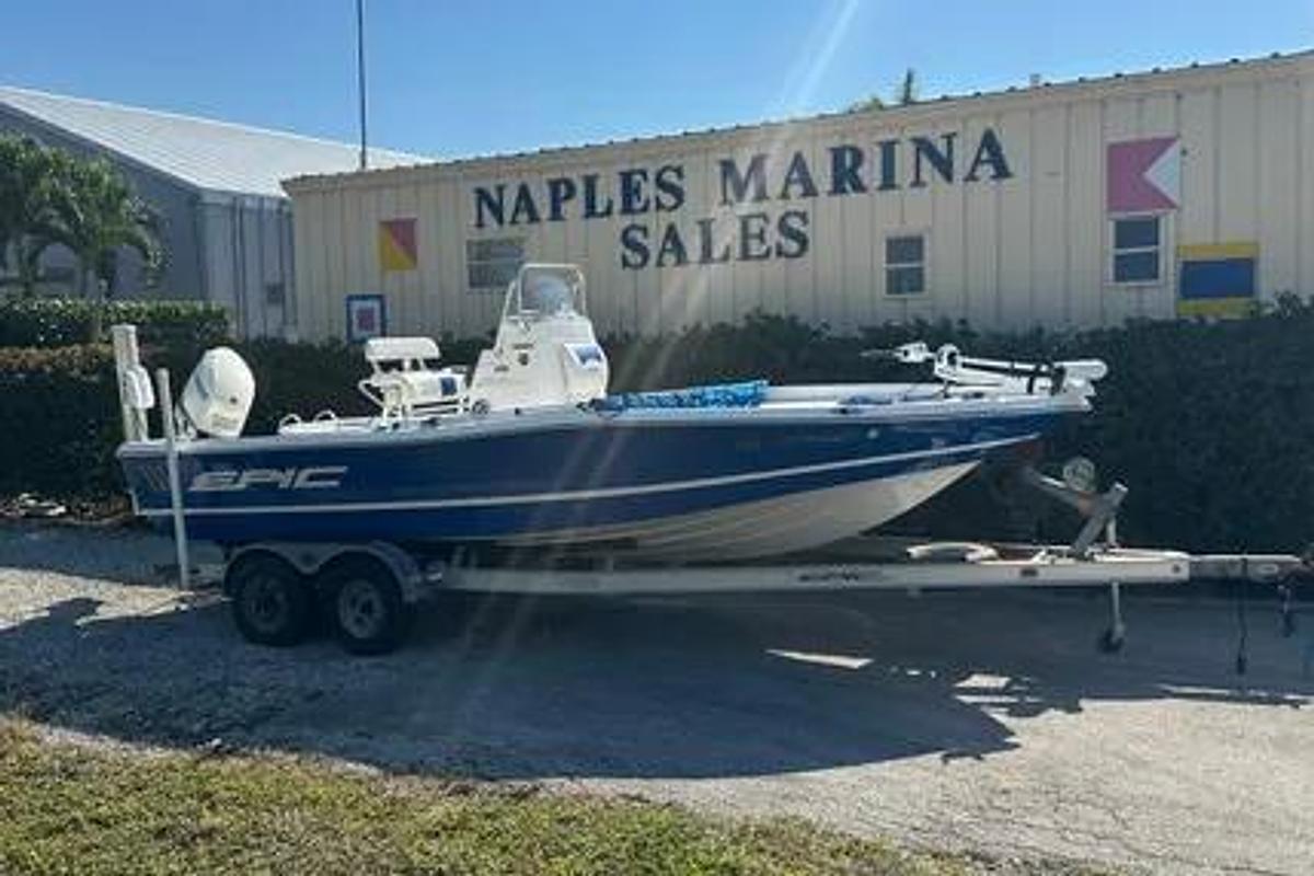 Used 2015 Epic 22 Sport Console| 22'