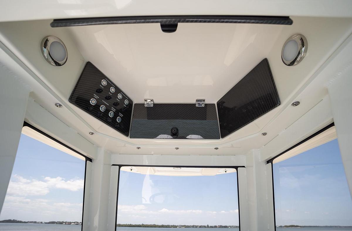 Shearwater 250 SS Carolina