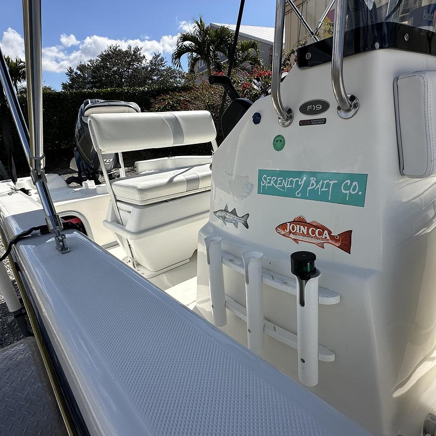 Used 2015 Sundance F19CC