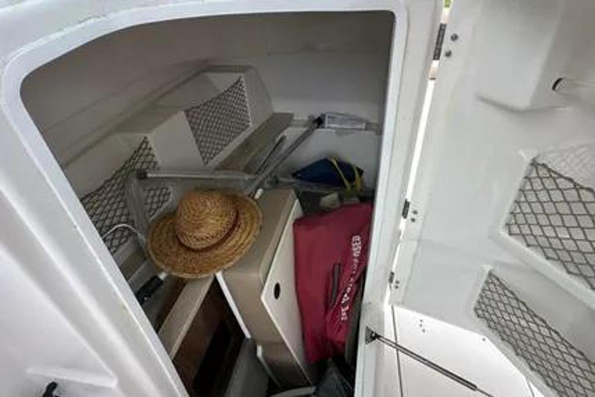 Used 2017 Sailfish 245 DC| 24'