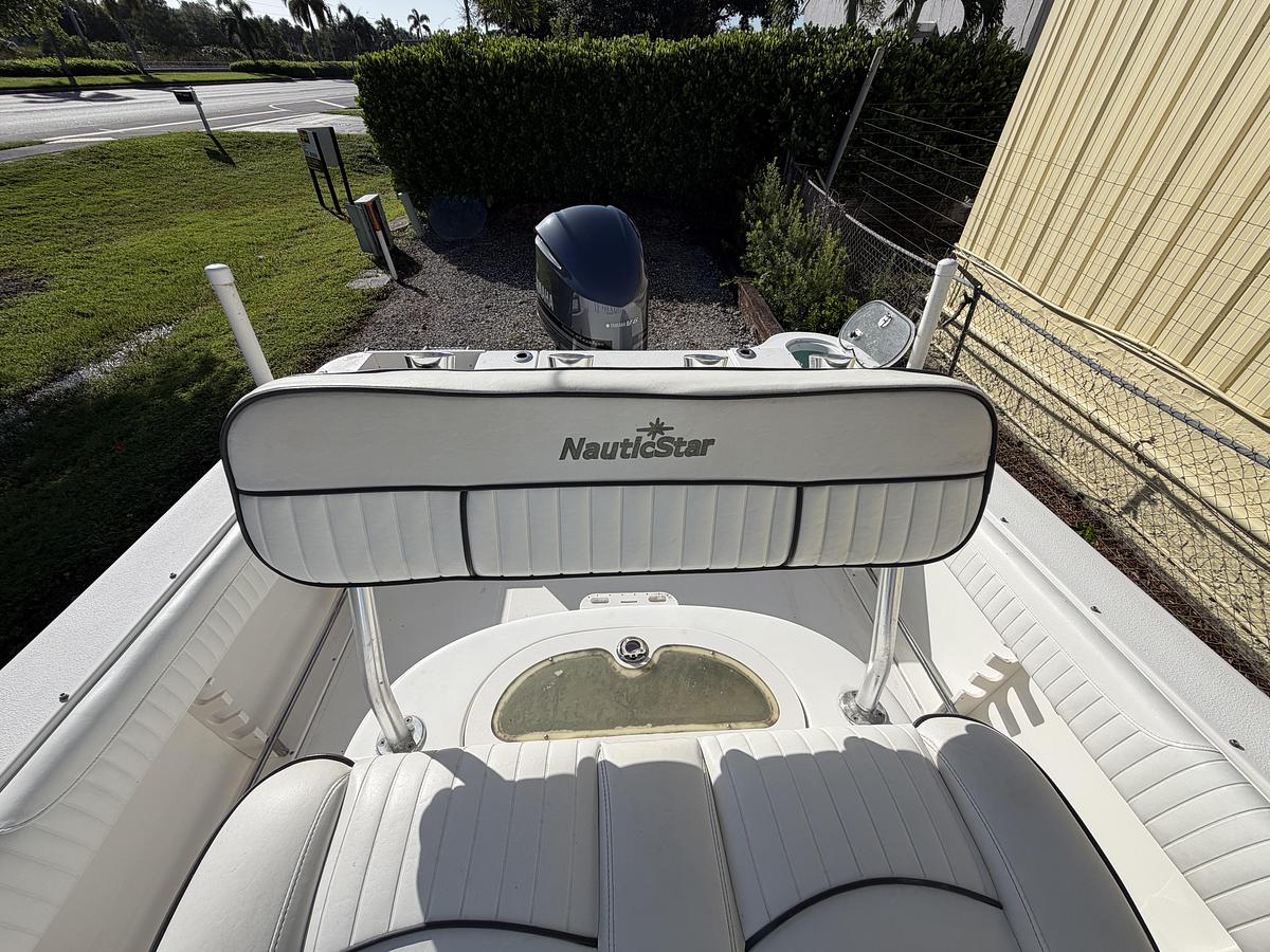 Used 2012 NauticStar 2500XS Offshore