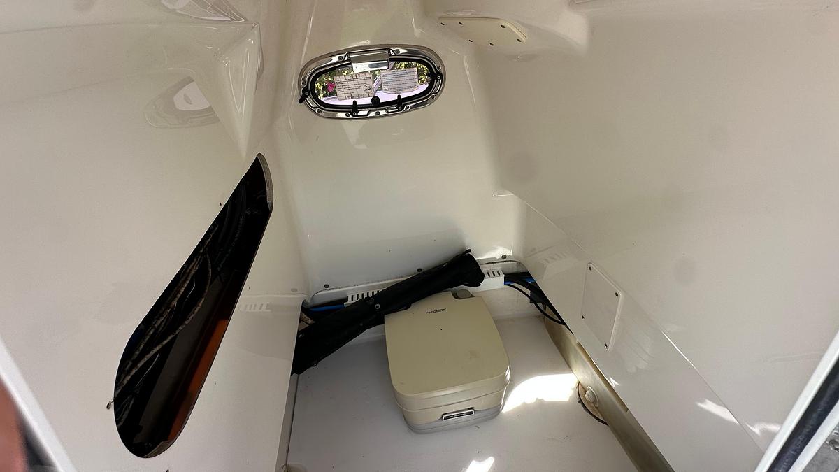 Used 2016 Boston Whaler 240 Dauntless