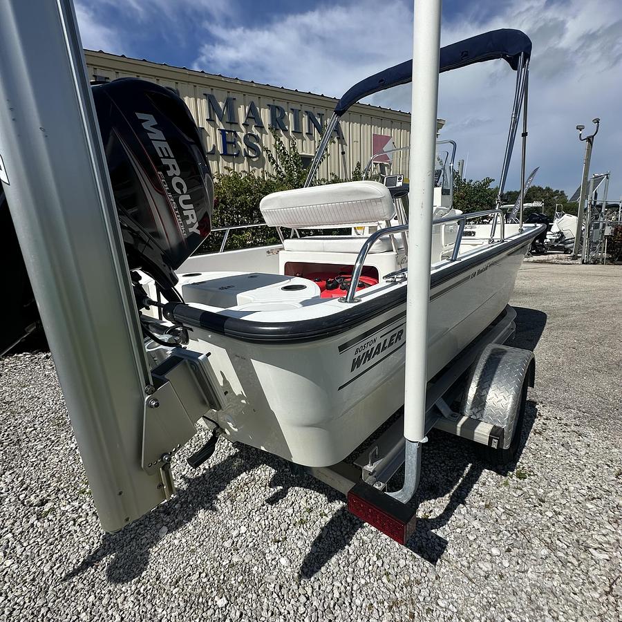 Used 2014 Boston Whaler 150 Montauk