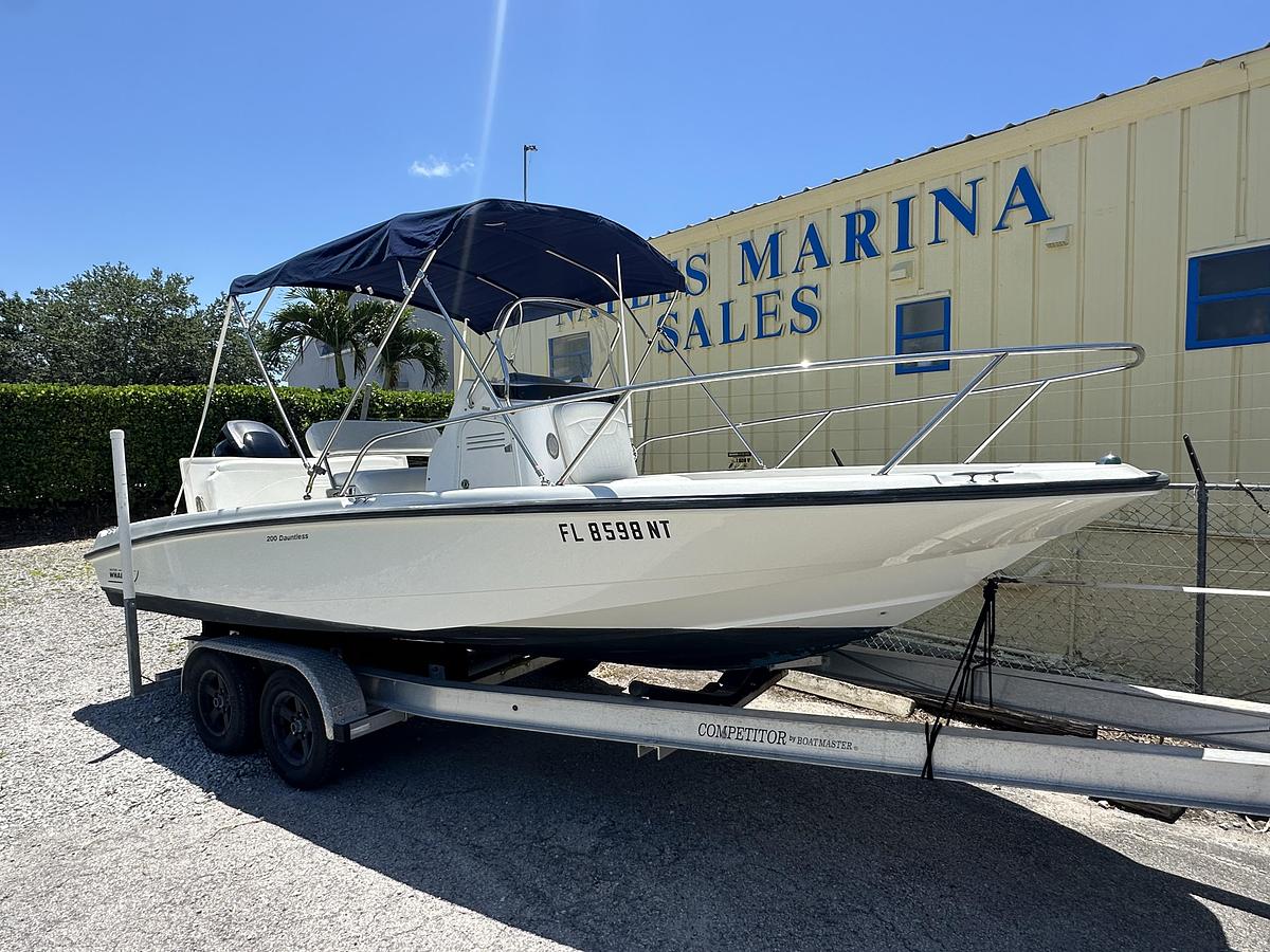 Used 2007 Boston Whaler 200 Dauntless