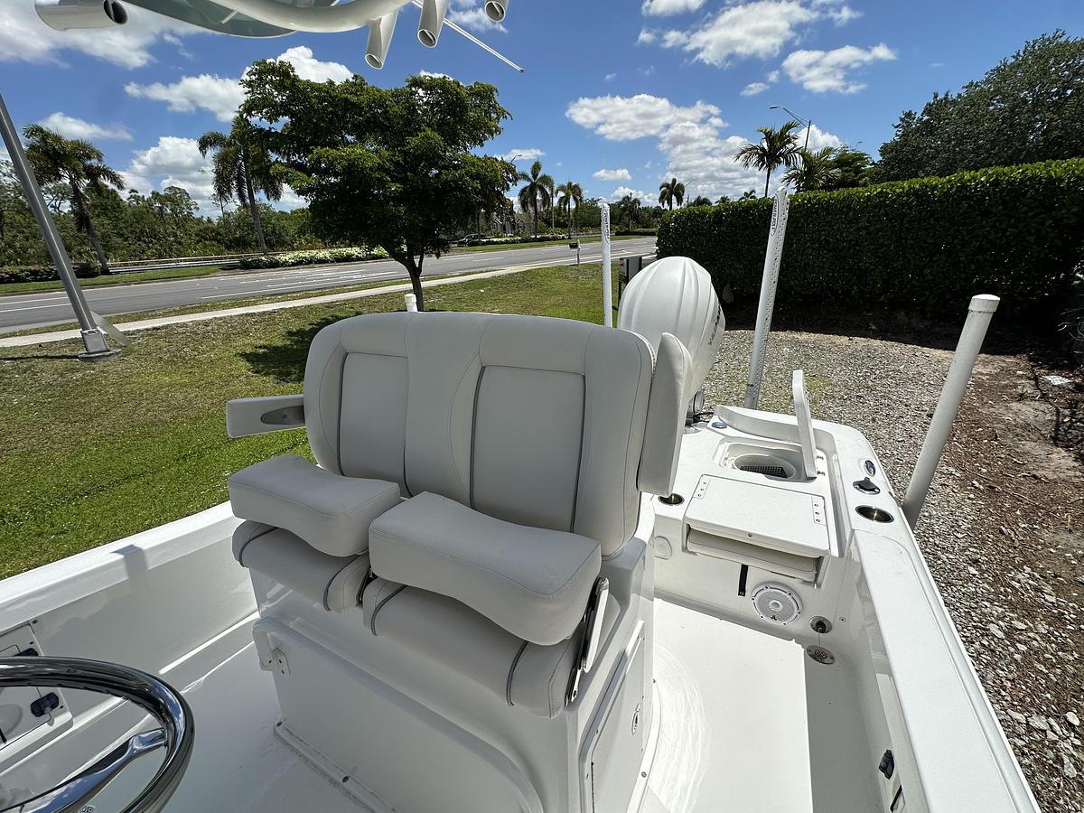 Used 2023 Sea Hunt BX 25 BR