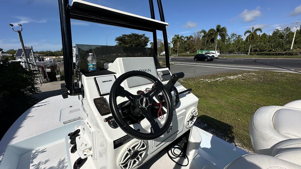 Used 2019 SCB Boats R24