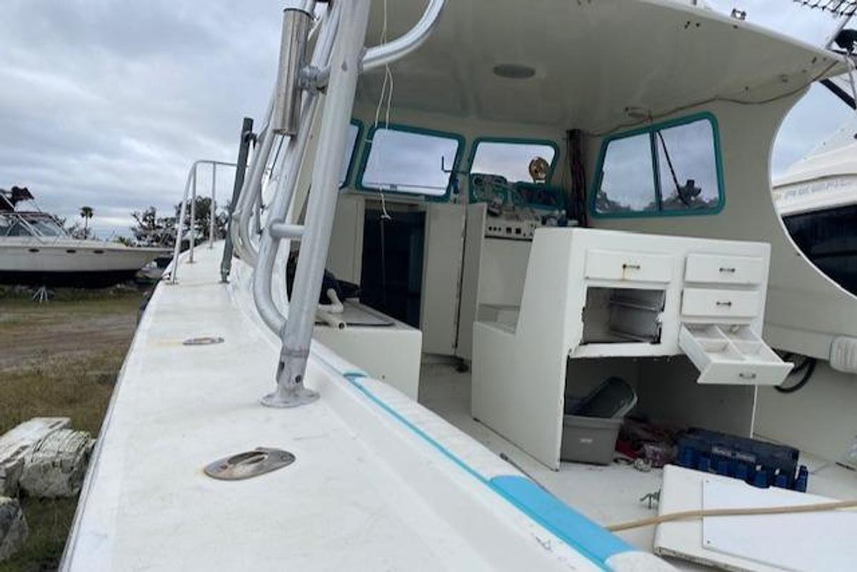 Used 1988 Robertson Sportfish