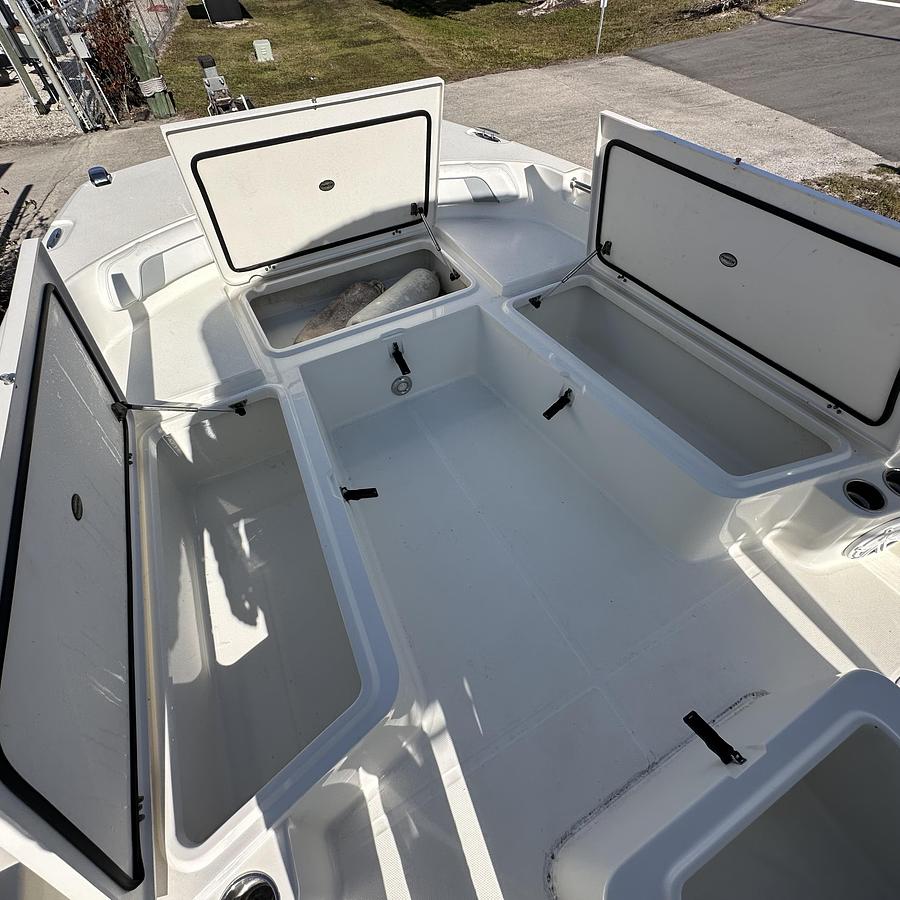 Used 2015 Carolina Cat  23CC