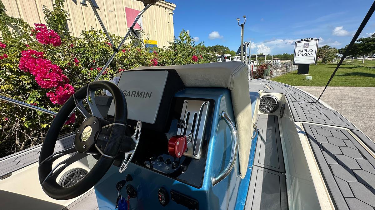 Used 2018 Outlaw 300R