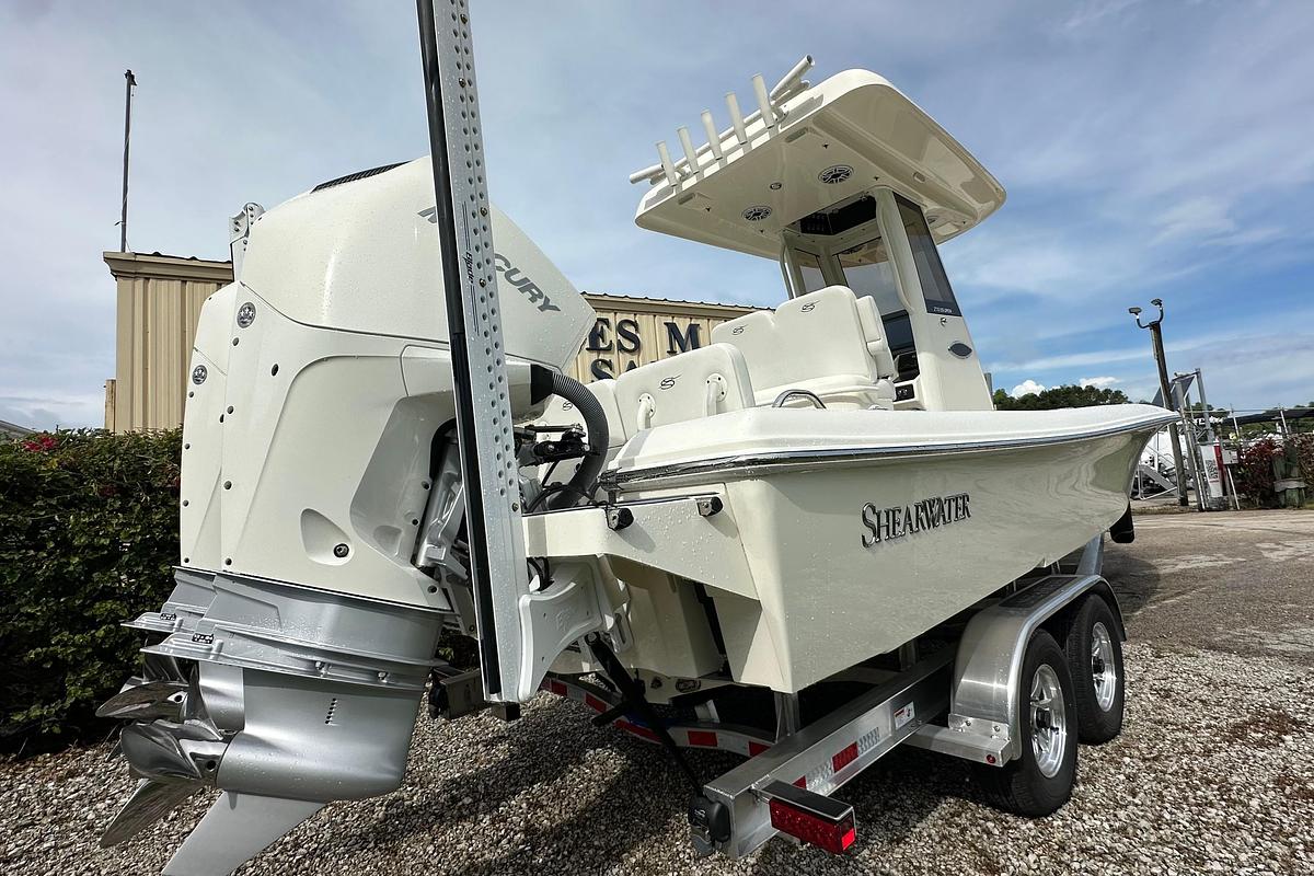 2026 ShearWater 270 SS Open