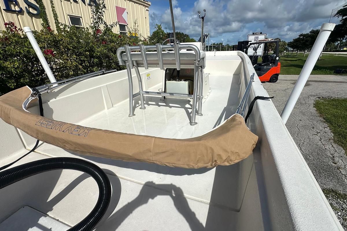 Used 2024 Carolina Skiff E24 DLX CC