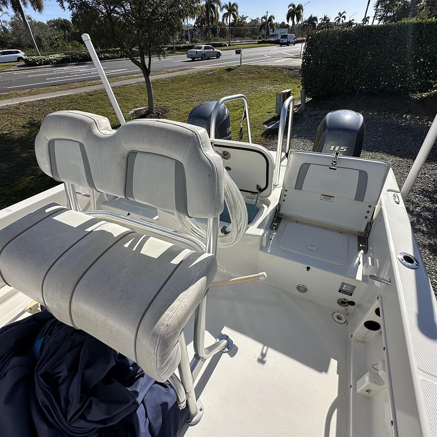 Used 2015 Carolina Cat  23CC