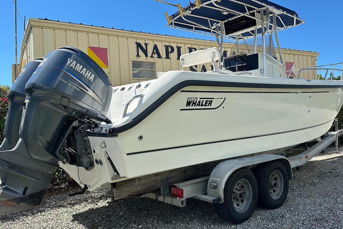 Used 2001 Boston Whaler 26 Outrage