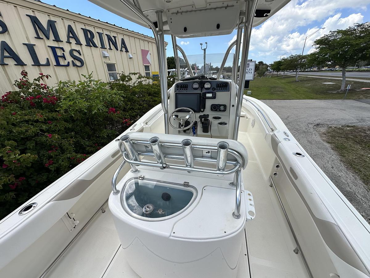 Used 2014 Pioneer 222 Sportfish