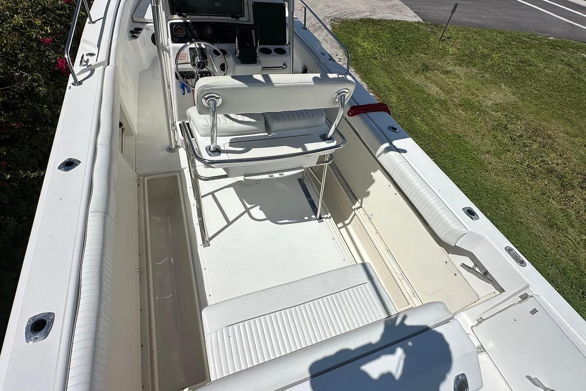 Used 2001 Boston Whaler 26 Outrage
