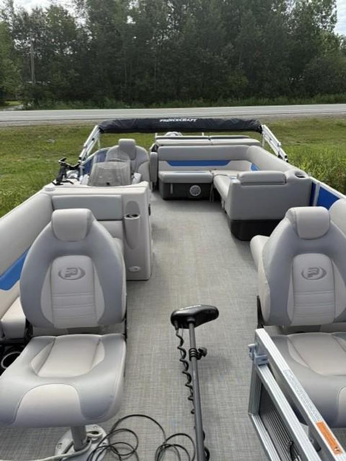 Used RARE USED 2023 Princecraft Sportfisher 21 2S Pontoon Package