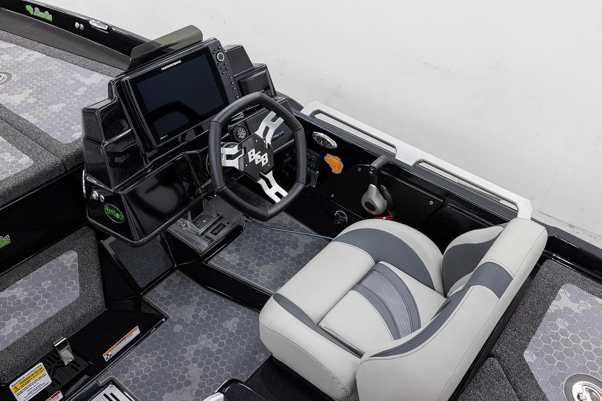 Caracal STS (20’2″)