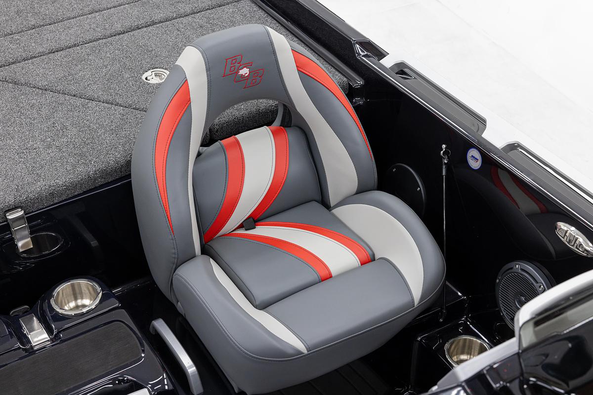 Jaguar STS (22’0″)