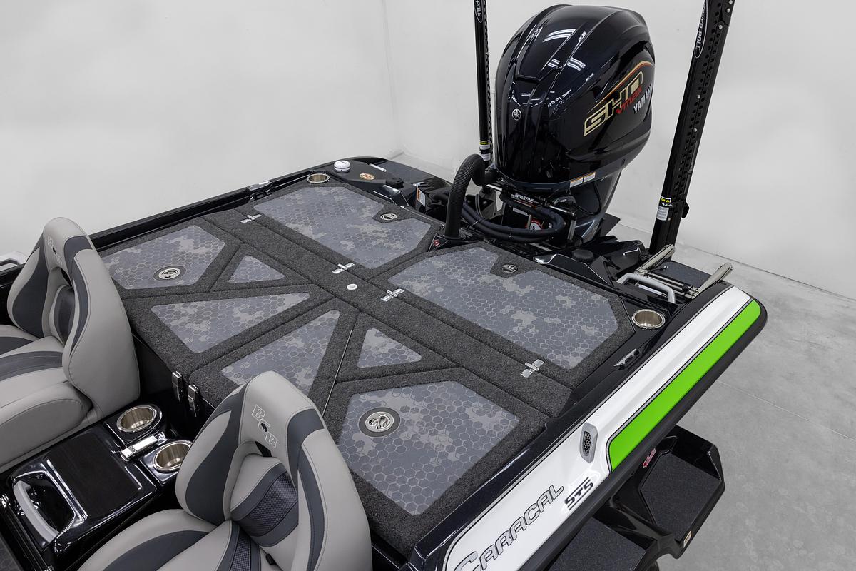 Caracal STS (20’2″)