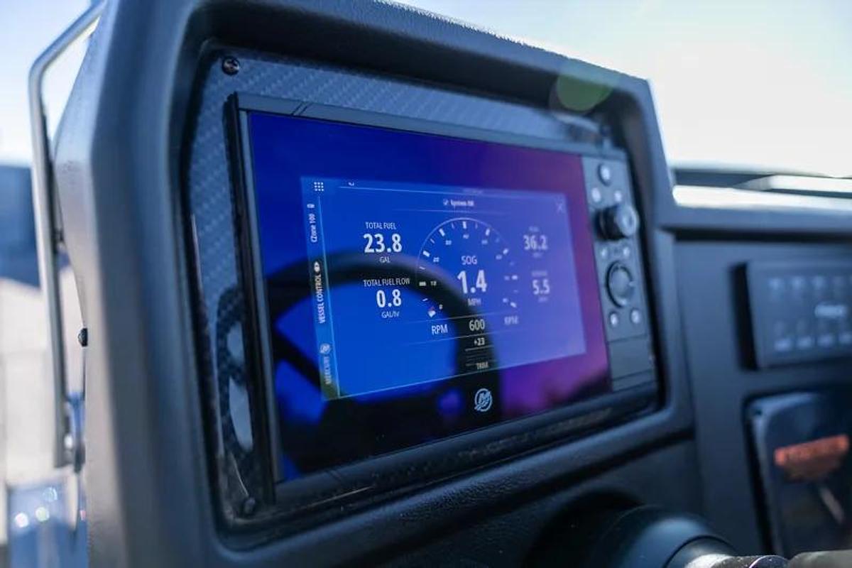 V208 DUAL CONSOLE