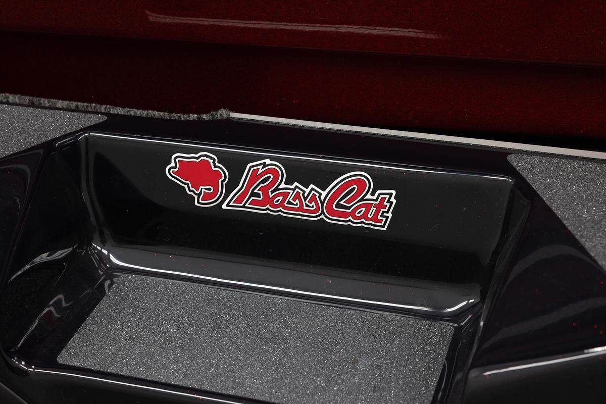 Jaguar STS (22’0″)