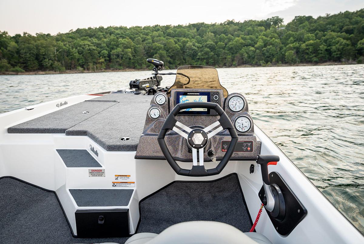 Bobcat (17’7″)