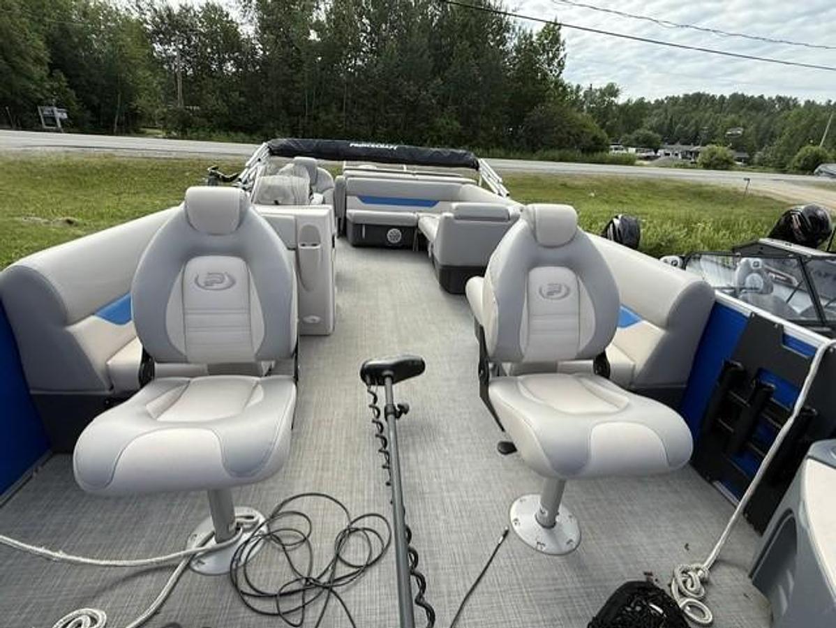 Used RARE USED 2023 Princecraft Sportfisher 21 2S Pontoon Package