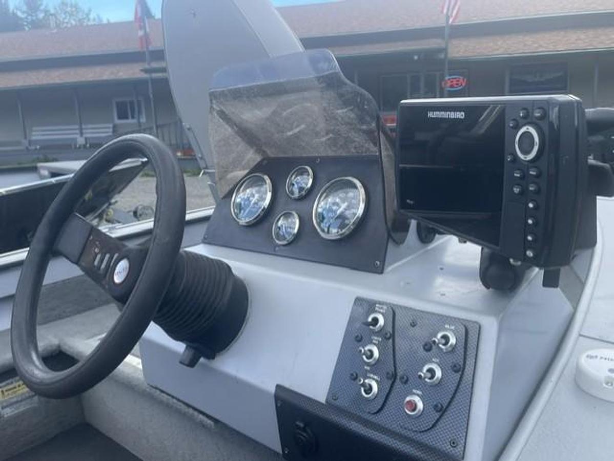 Used Lund 160 Angler