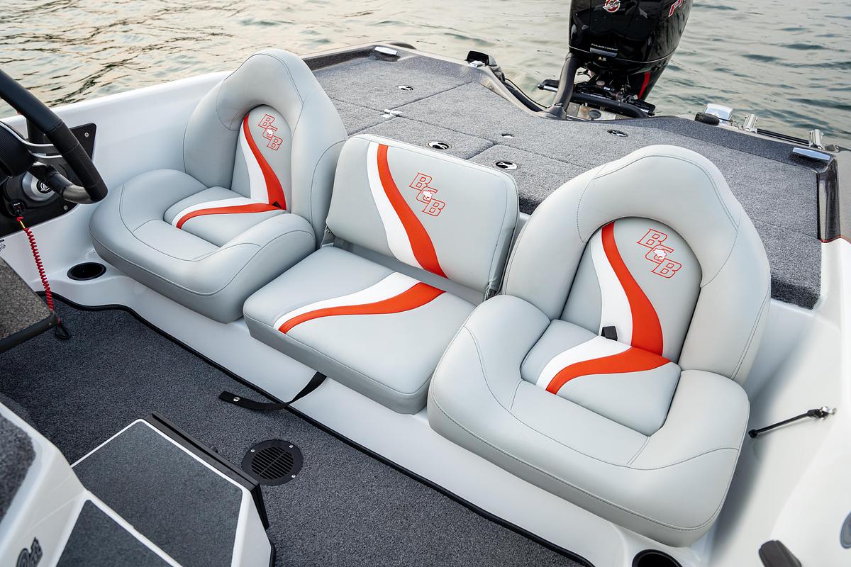 Bobcat (17’7″)