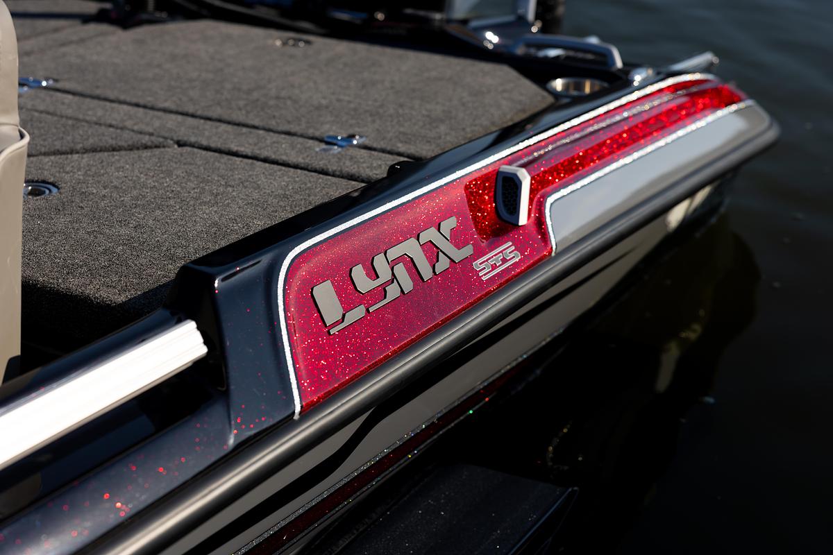 Lynx STS (20’7″)