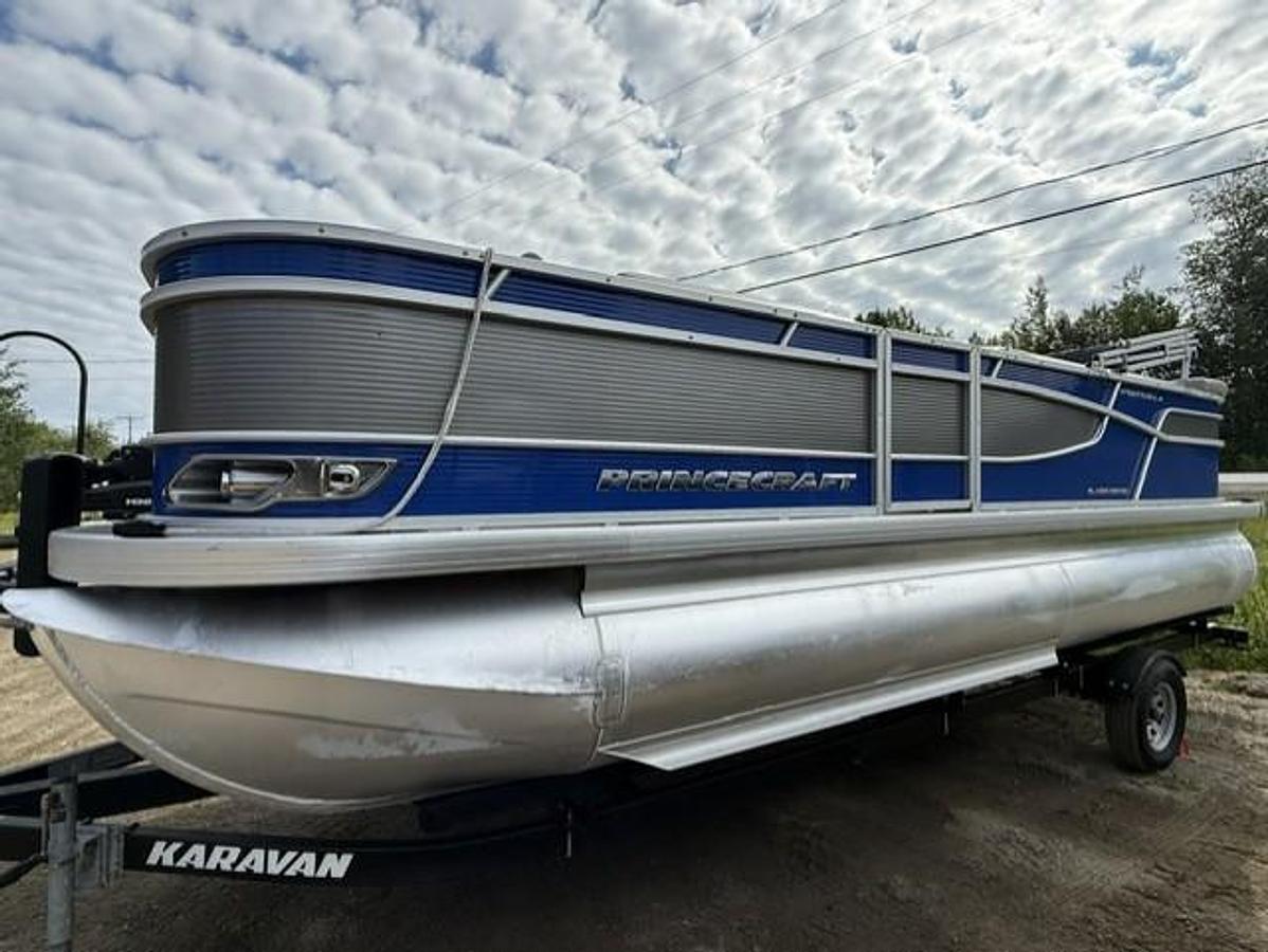 Used RARE USED 2023 Princecraft Sportfisher 21 2S Pontoon Package