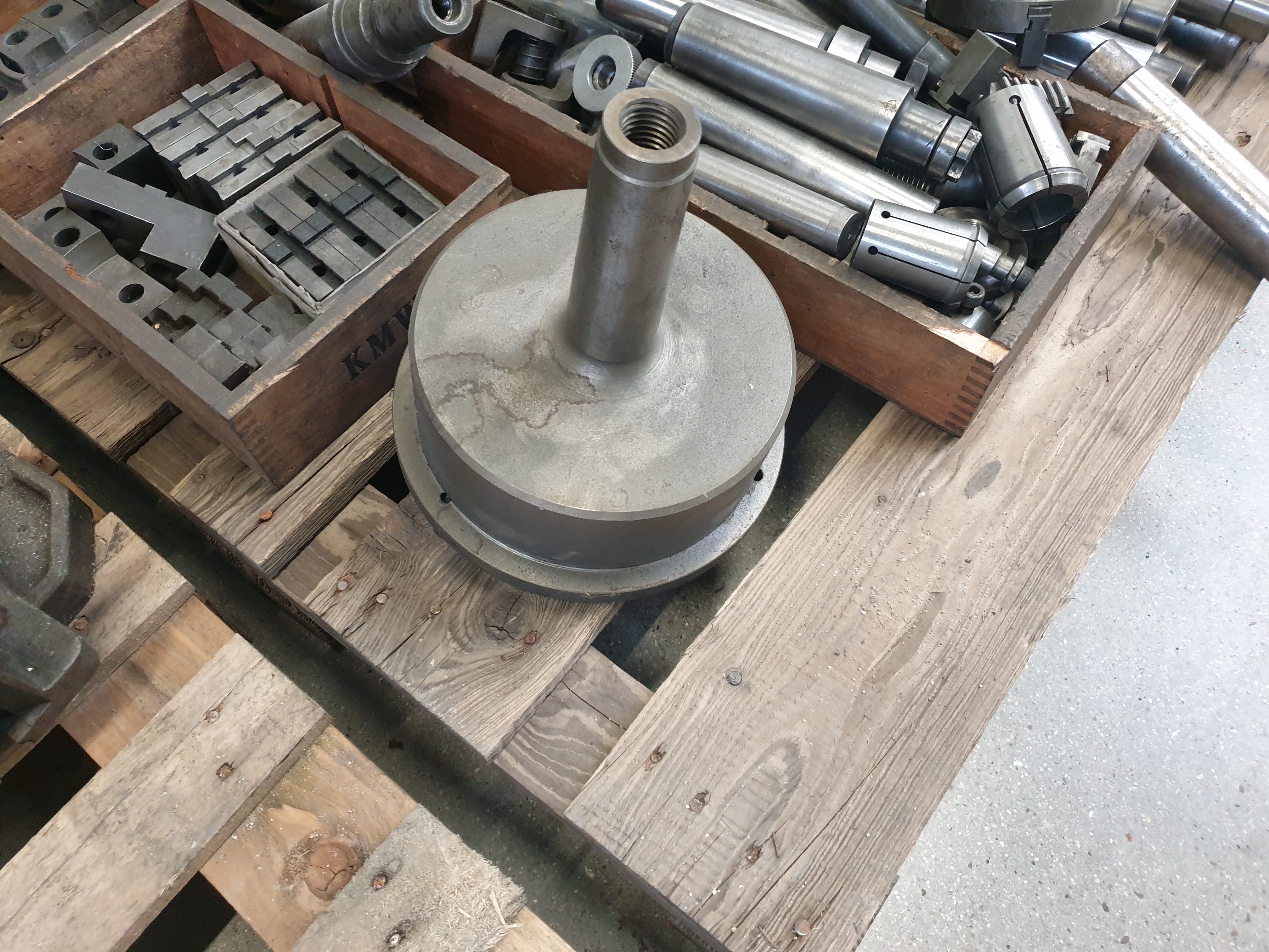 Used Schutte WU32 - Grinding - 1983