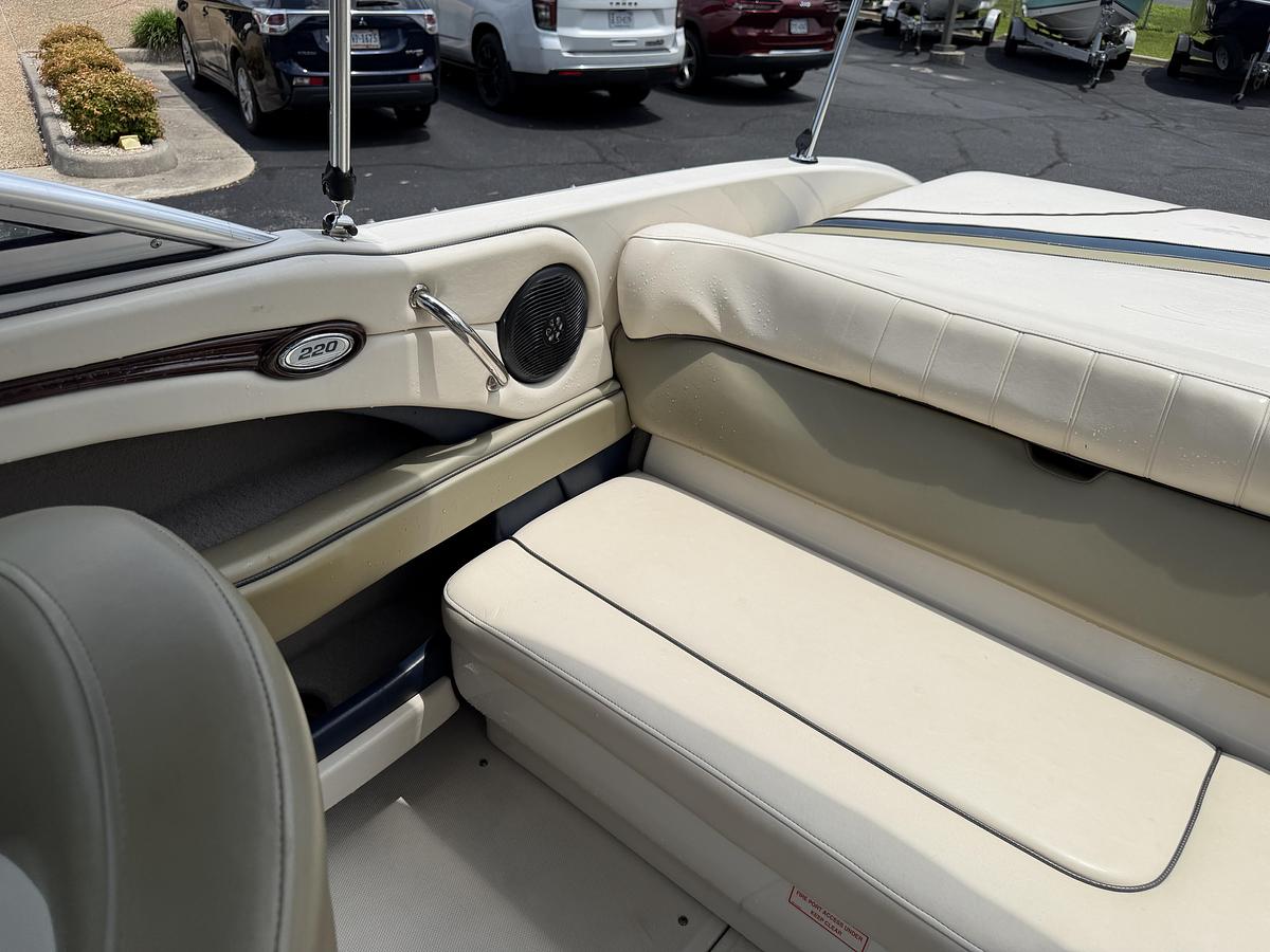 Used 2005 Sea Ray 220 Select