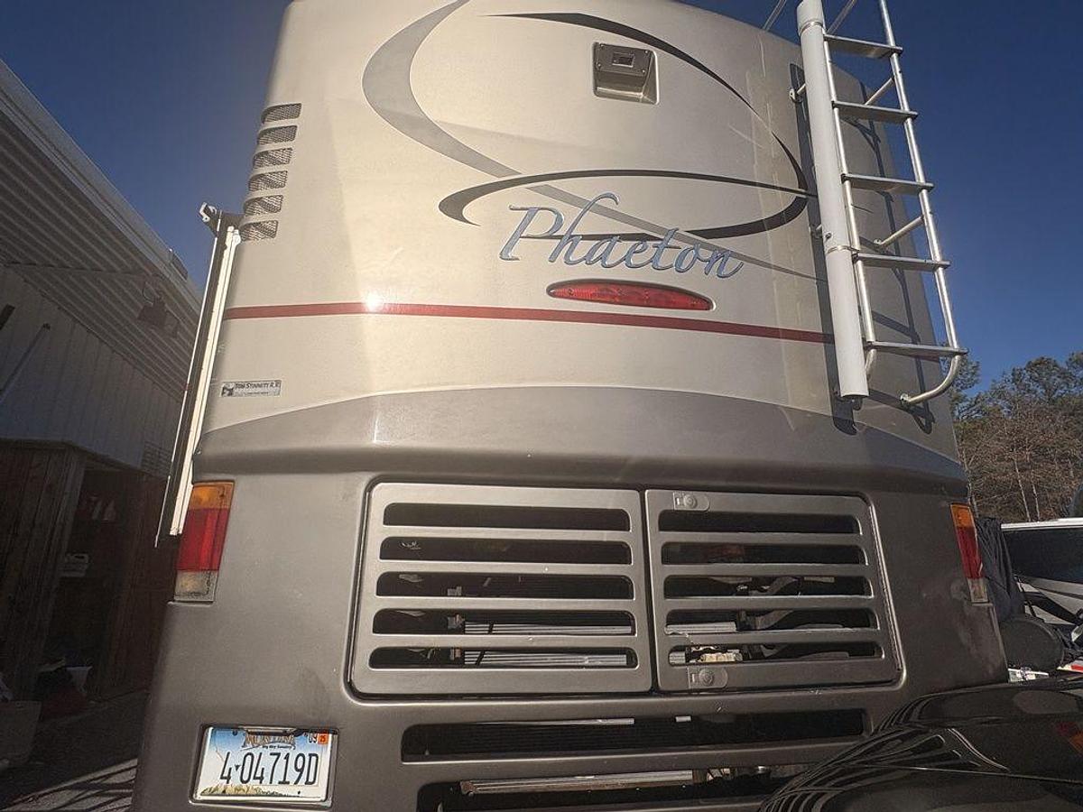 Used 2006 Tiffin Motorhomes Phateon 40 QSH