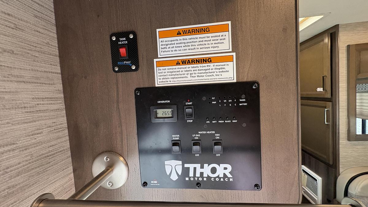 Used 2020 Thor Freedom Elite M-22FE