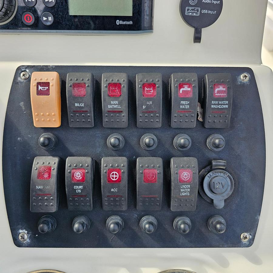 Used 2022 Mako Marine 214 CC