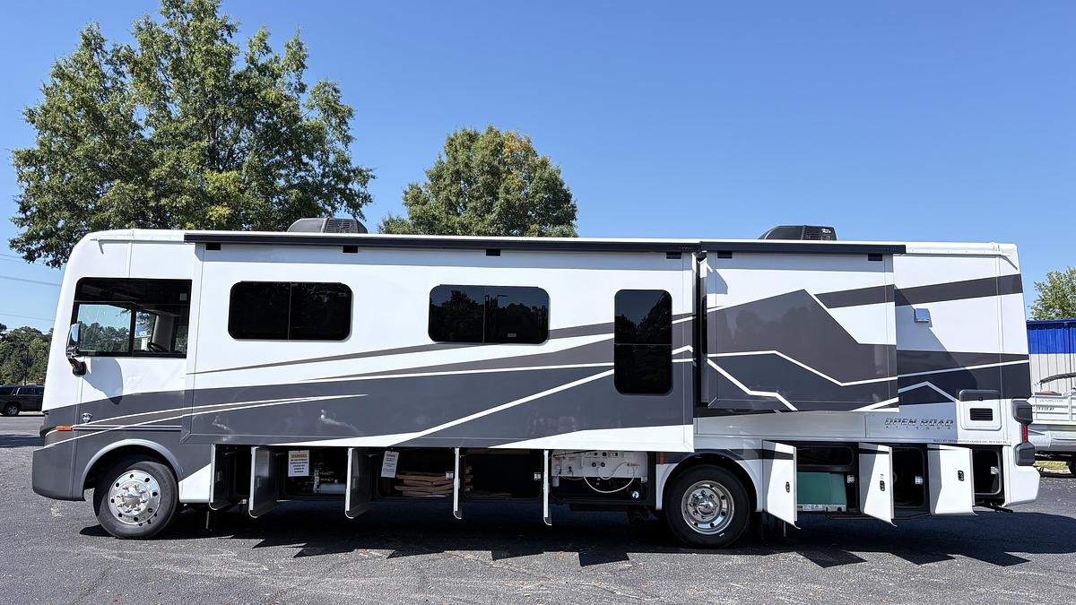 Used 2026 Tiffin Allegro 36LA