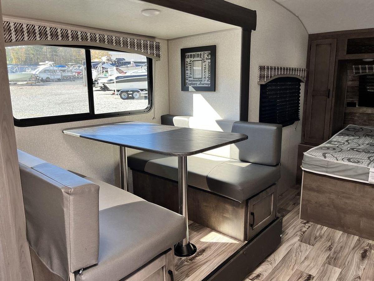 Used 2022 Venture RV M169VRK