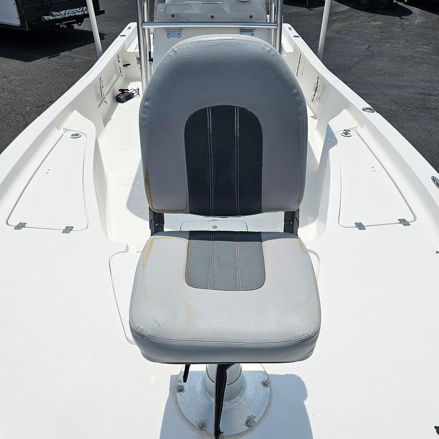 Used 2014 Tidewater 2200 Carolina Bay