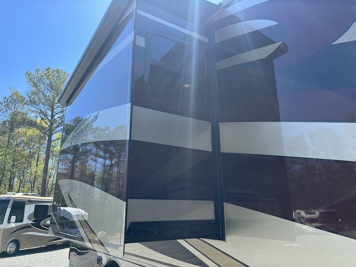 Used 2012 American Coach Revolution 42W