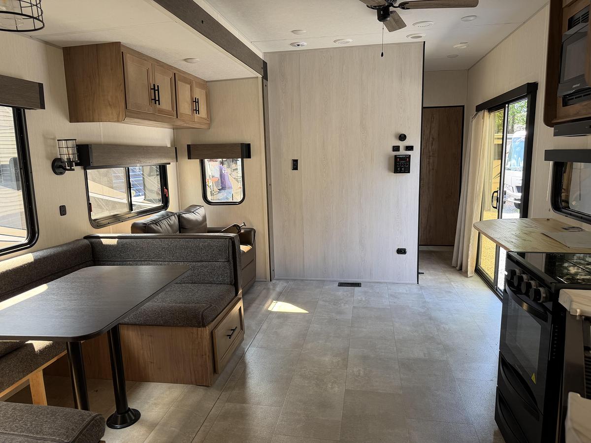 Used 2025 Forest River Cherokee Timberwolf M-39TN