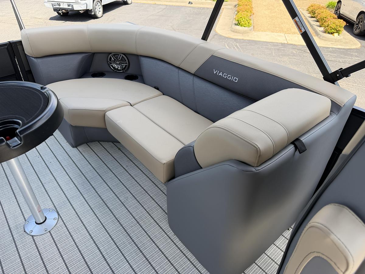 2027 Viaggio Lago V-22U