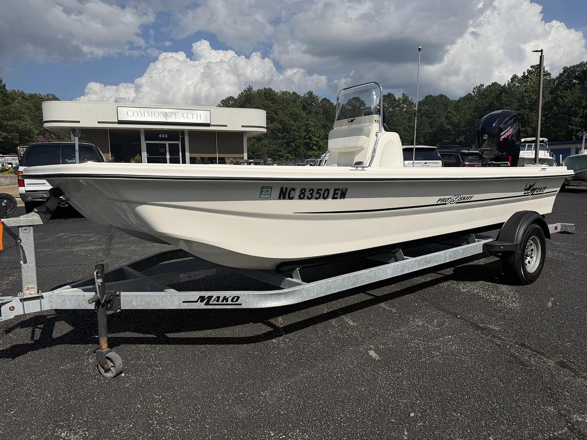 Used 2022 Mako Pro Skiff 19CC