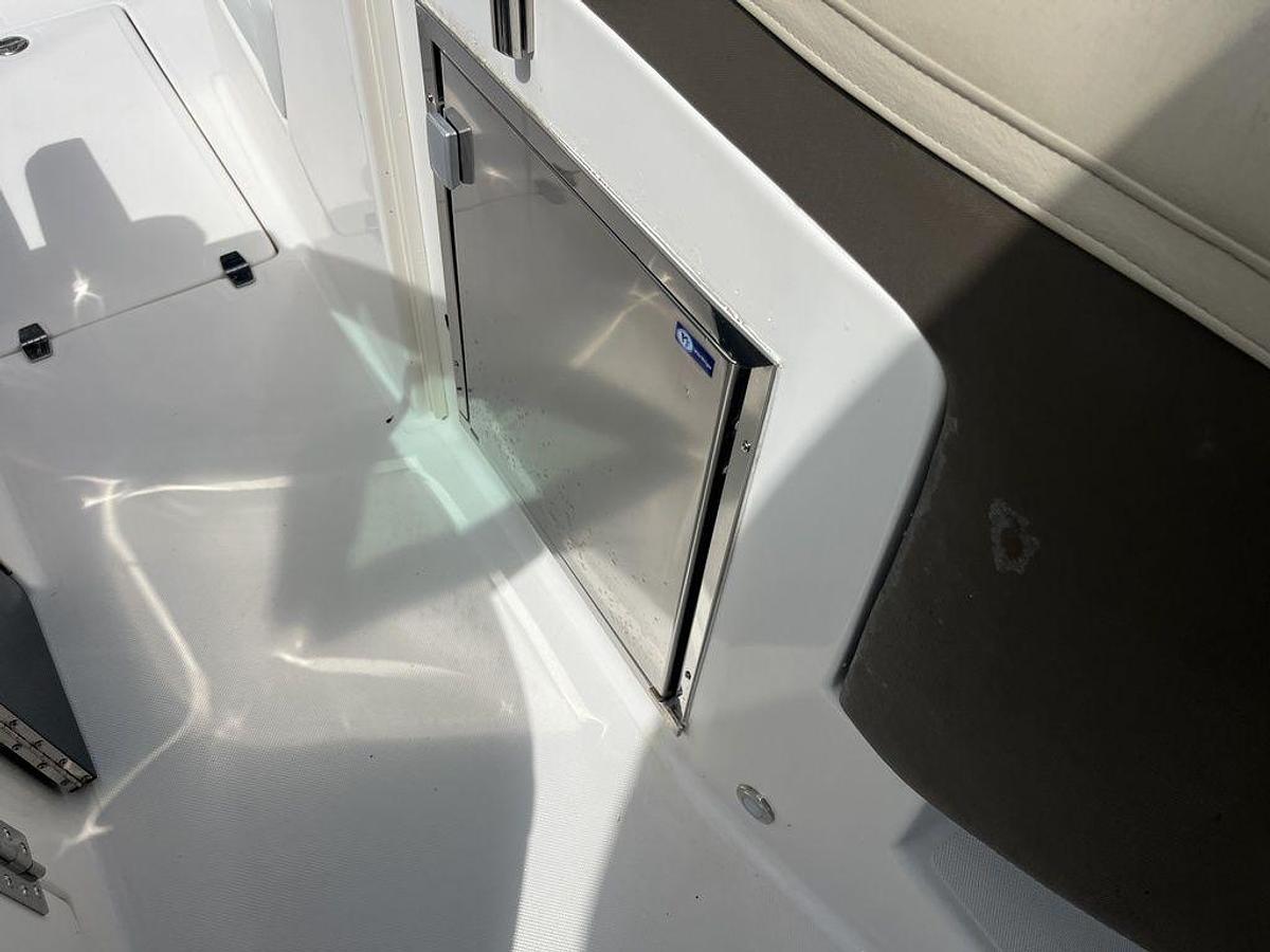 Used 2014 Regal 3200