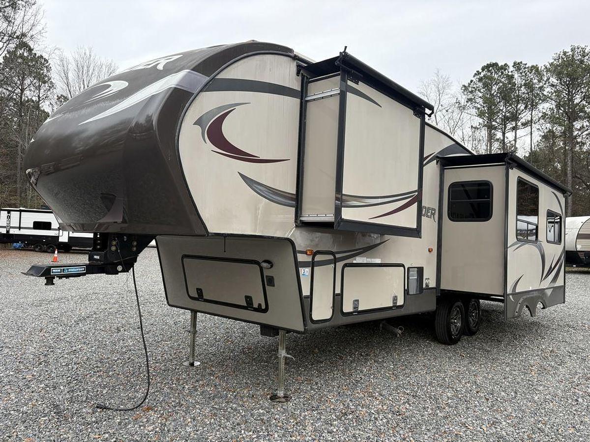 Used 2015 Prime Time Crusader 295RST